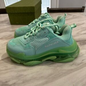 Balenciaga Triple S “Mint”